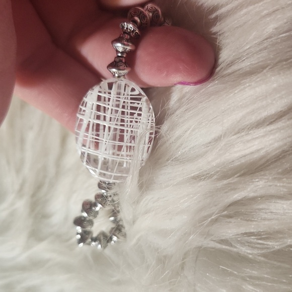 Handcrafted beaded bracelet - Picture 2 of 4